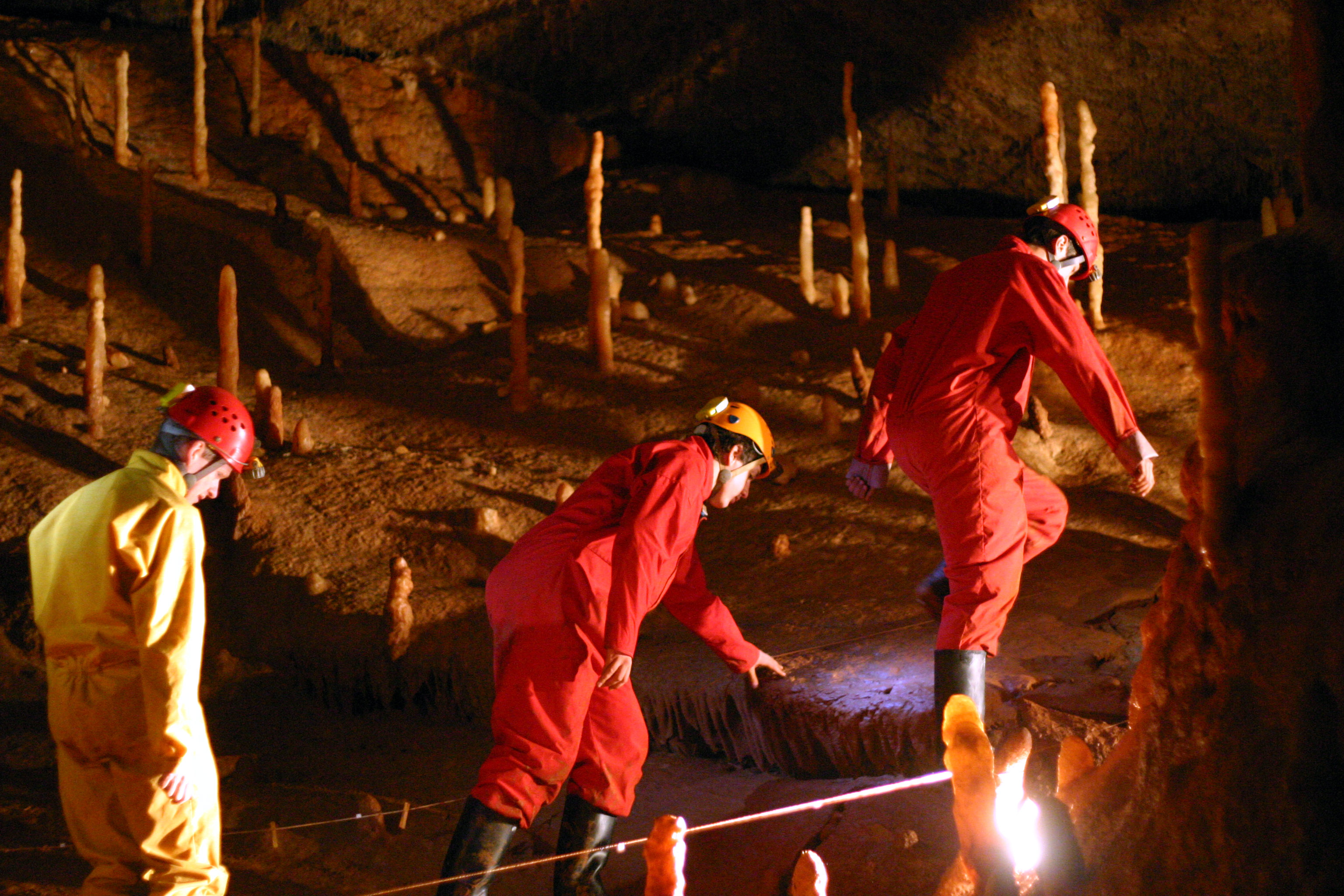 Spéléologie - Randonnée souterraine à l'Aven d'Orgnac © Sébastien Gayet (2)